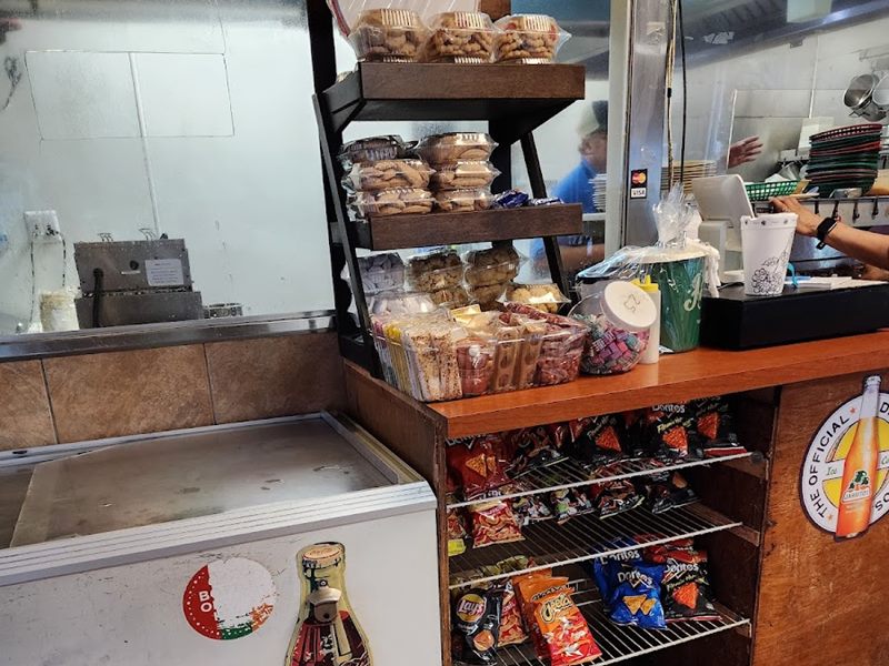 Taqueria Chanos interior