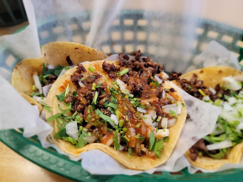 Taqueria Chanos food